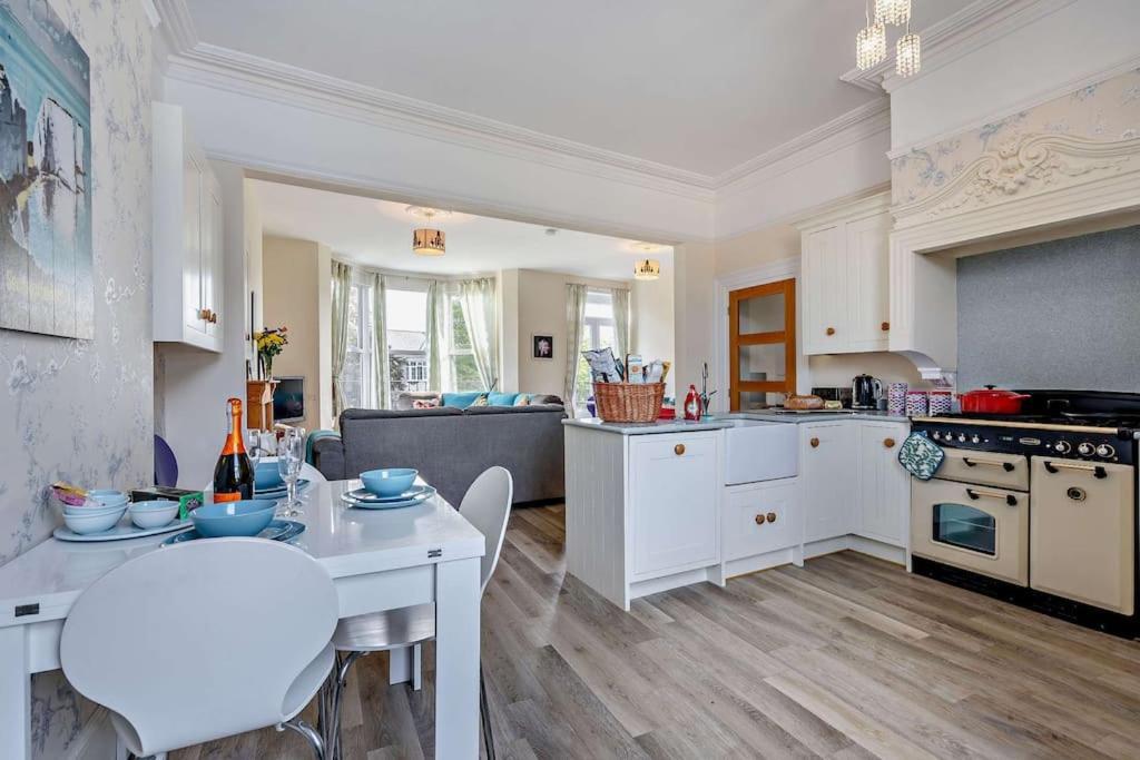 Dizzy Heights Swanage Sleeps 10 With Amazing Views Villa Екстериор снимка