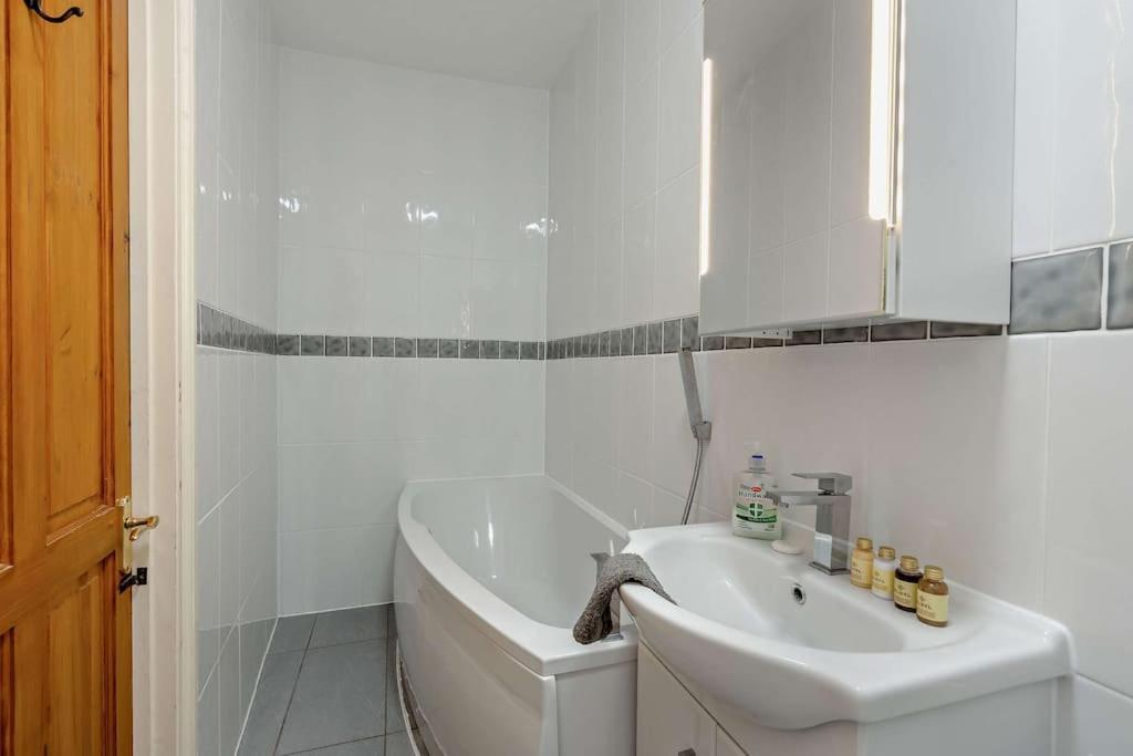 Dizzy Heights Swanage Sleeps 10 With Amazing Views Villa Екстериор снимка