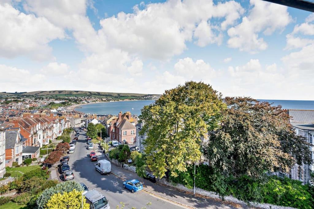 Dizzy Heights Swanage Sleeps 10 With Amazing Views Villa Екстериор снимка